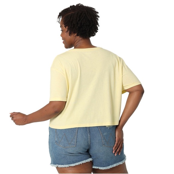 Wrangler Crop tops!!🔝 🍋 sizes 2X/3X - Picture 9 of 9